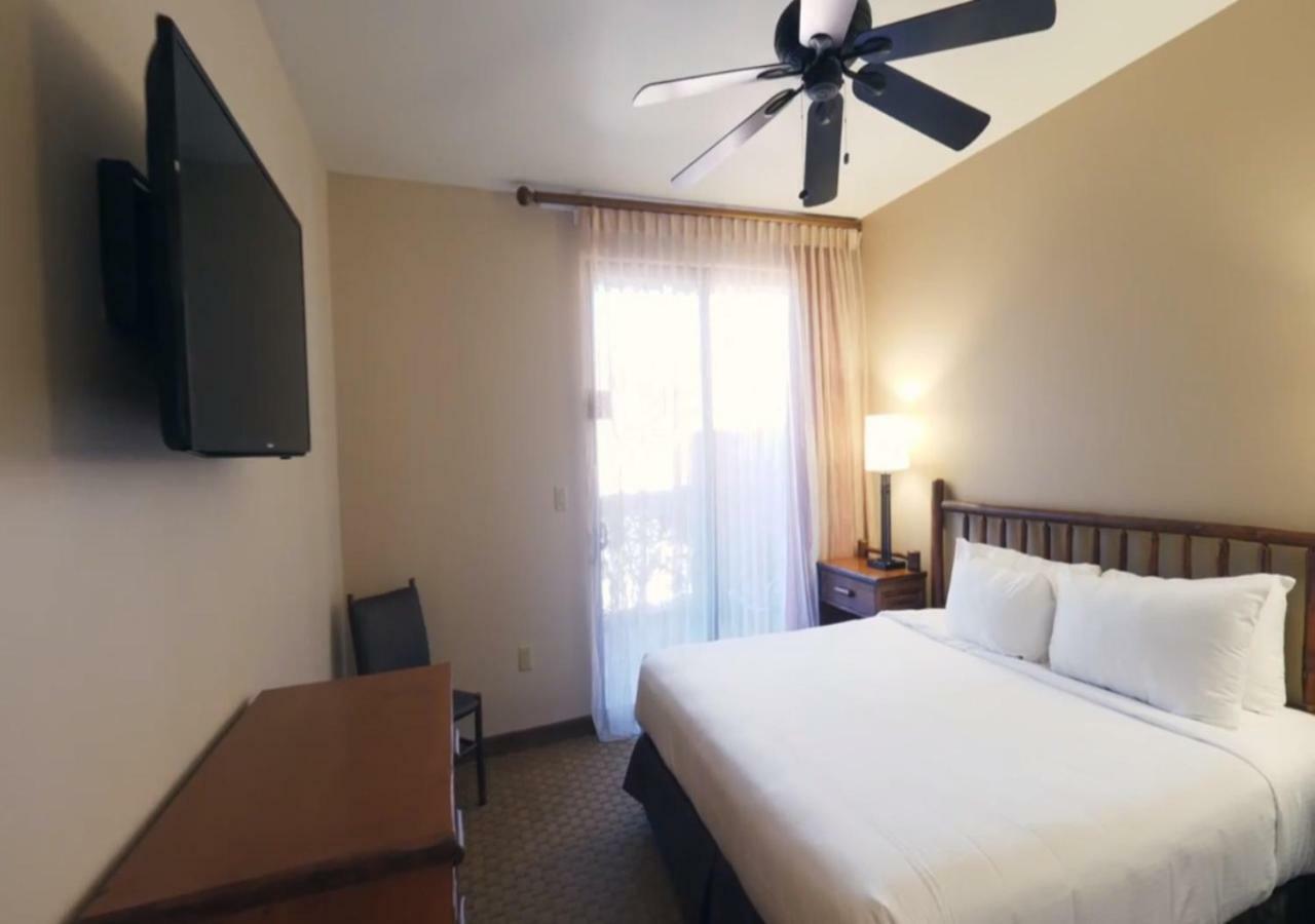 One-Bedroom Suite