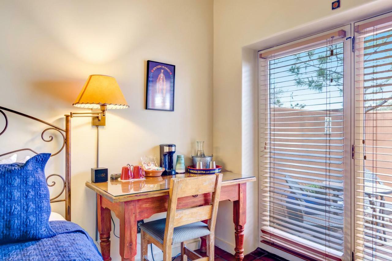 King Room Patio Pet-Friendly
