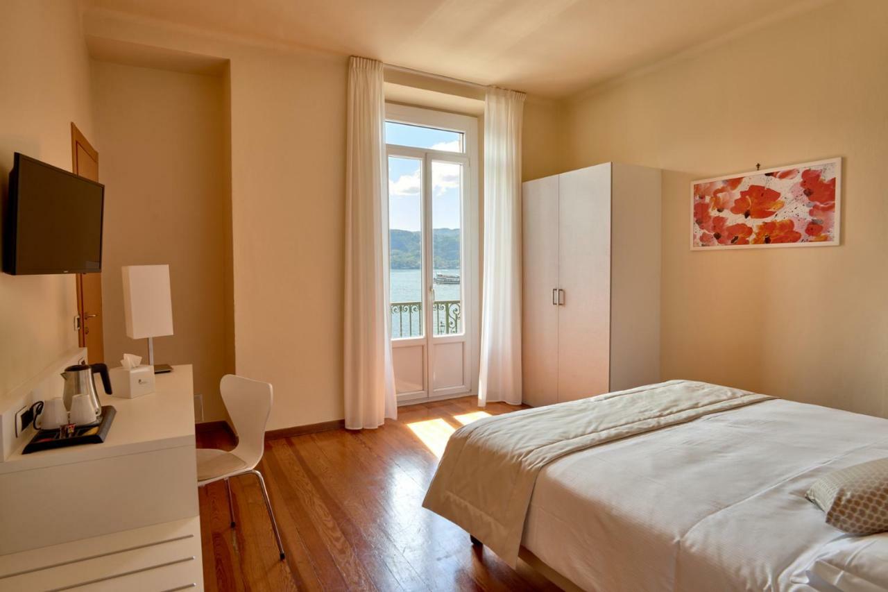 Double or Twin Room Lake View