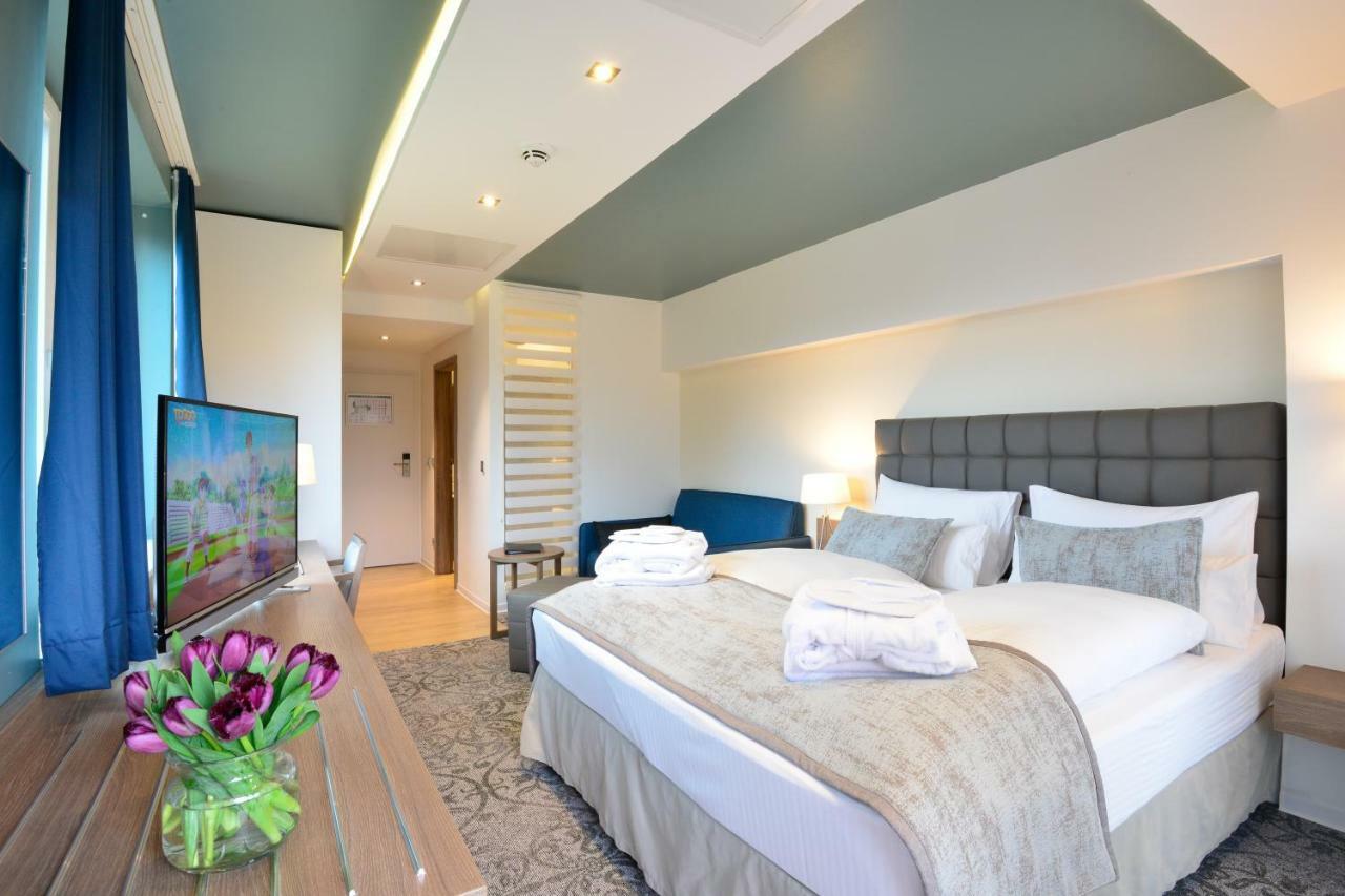 Premium Apartment partial Sea View