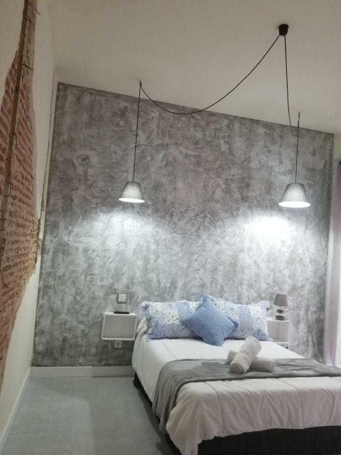 Quarto Duplo ou Twin Standard com Varanda e Casa de Banho Partilhada Exterior