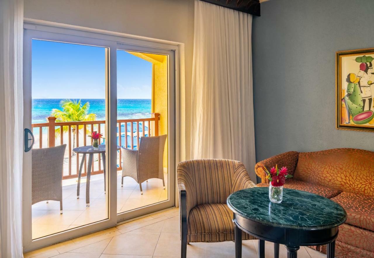Ocean Front Junior Suite Concierge Service