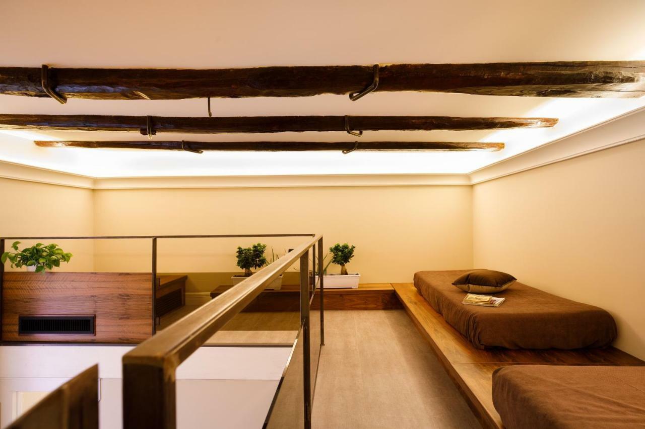 Deluxe Quadruple Room Balcony