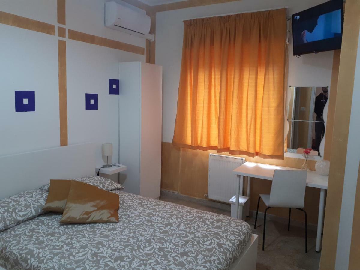 Double Room Private Bathroom