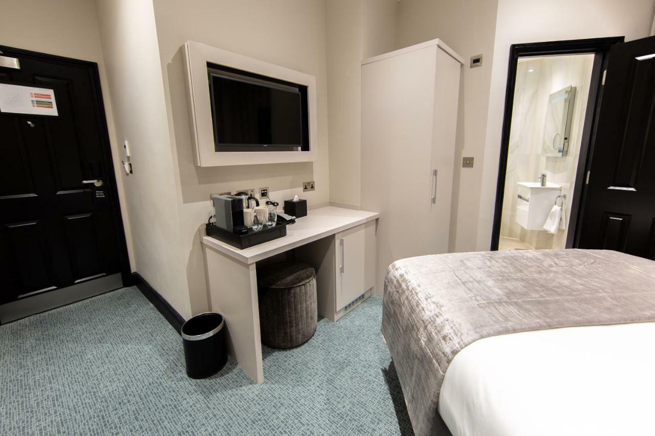 Quarto Duplo Compacto