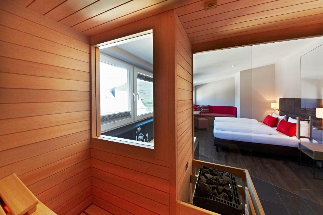 Deluxe Double Room Sauna Spa Bath