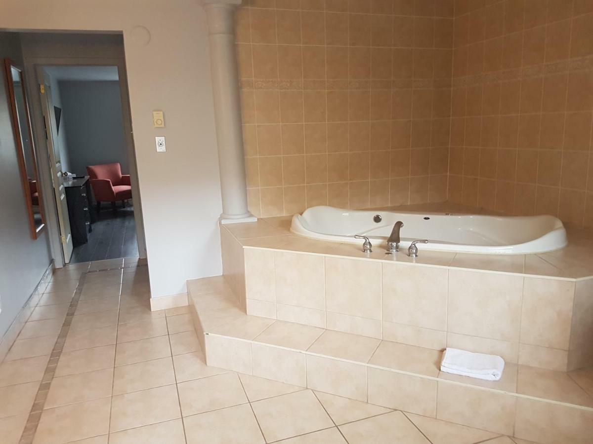 Suite Hot Tub