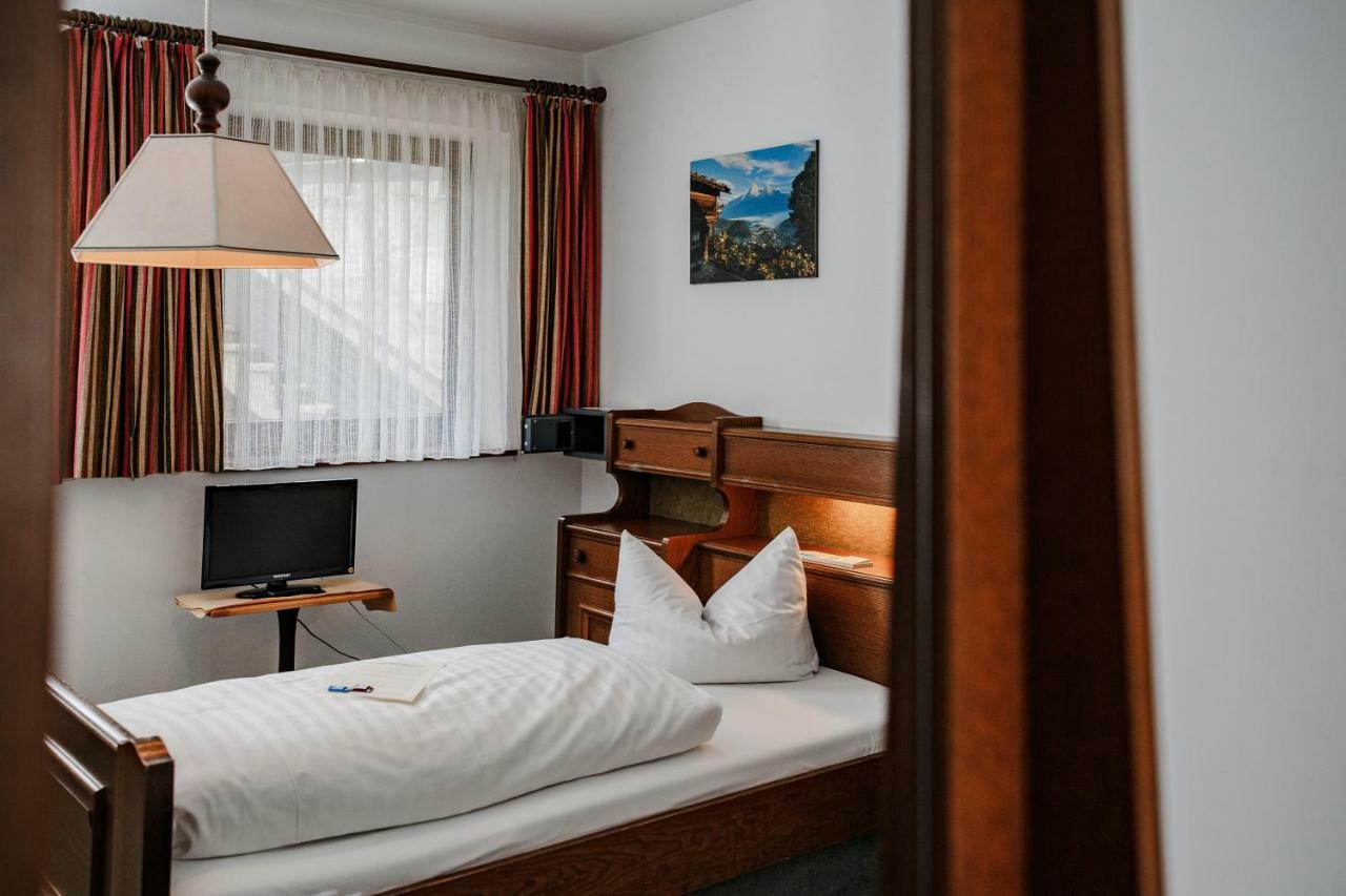 Classic Single Room