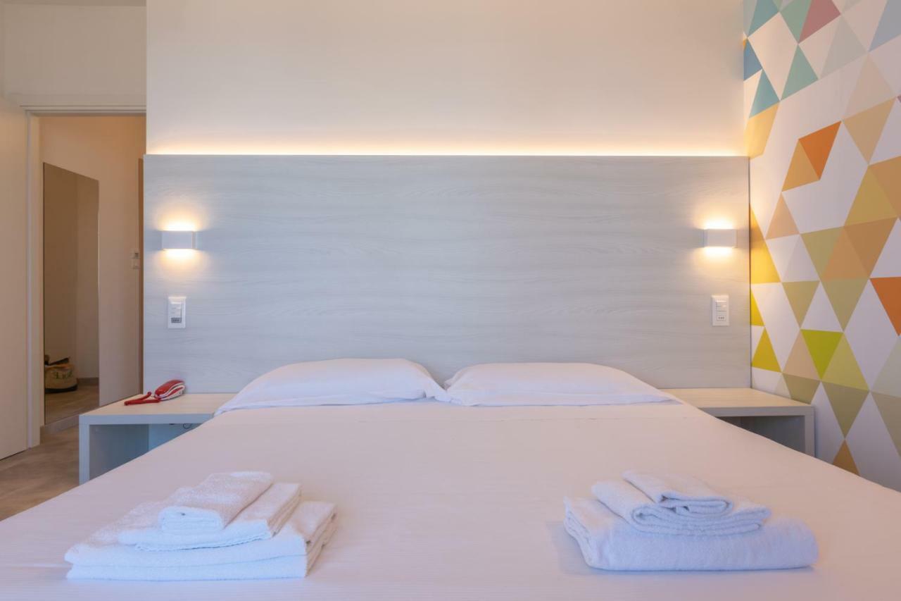 Two-Bedroom Suite Balcony Sea View Annex