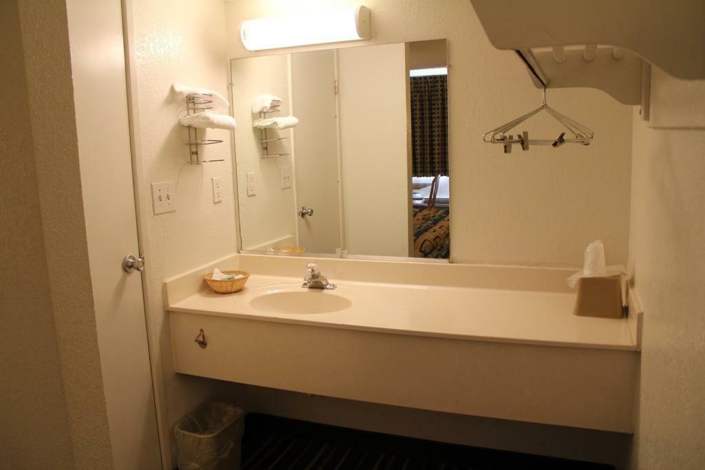 Double Room Two Double Beds Smoking