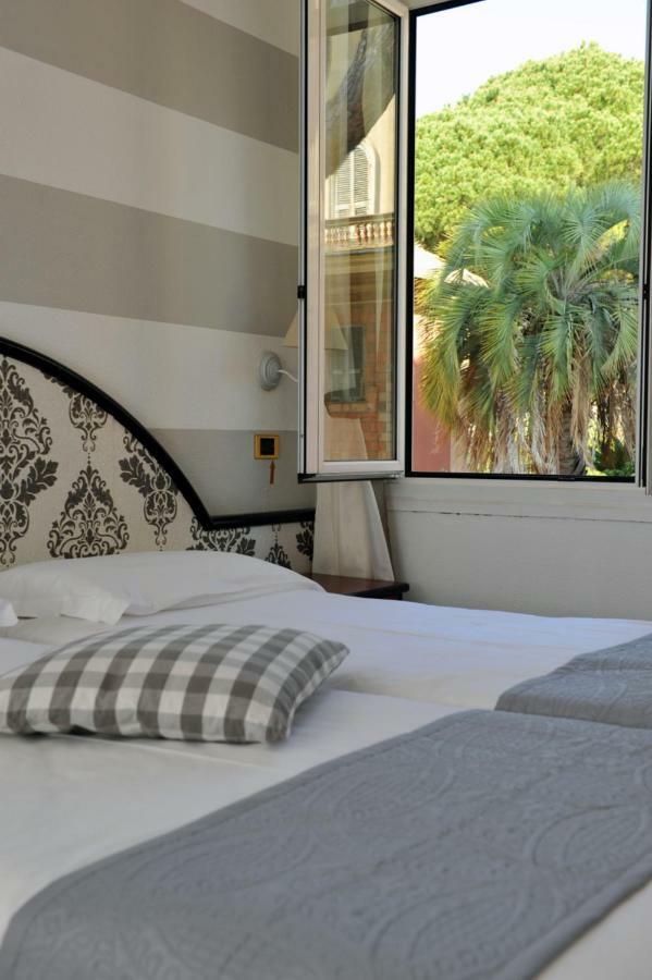 Double or Twin Room Hill View