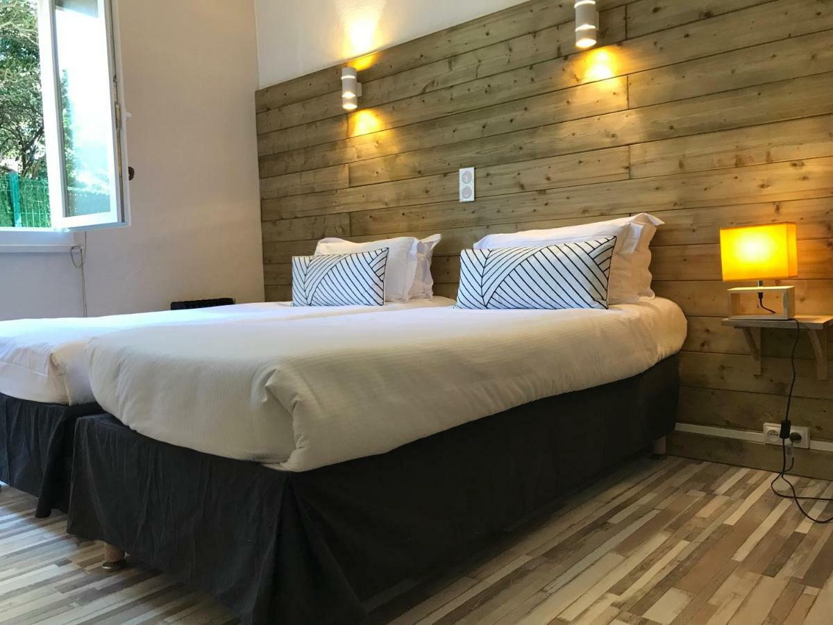 Comfort Twin Room Air Conditioning