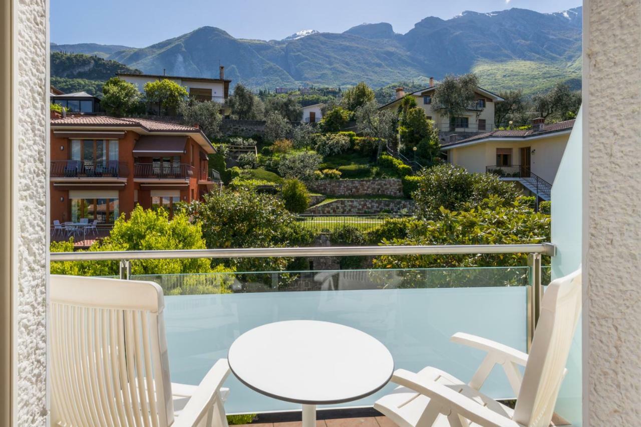 Double or Twin Room Mountain View