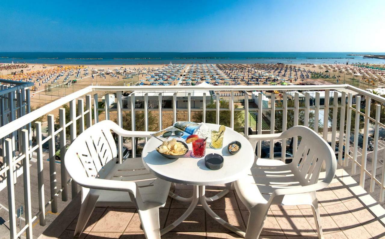 Double or Twin Room Balcony Sea View