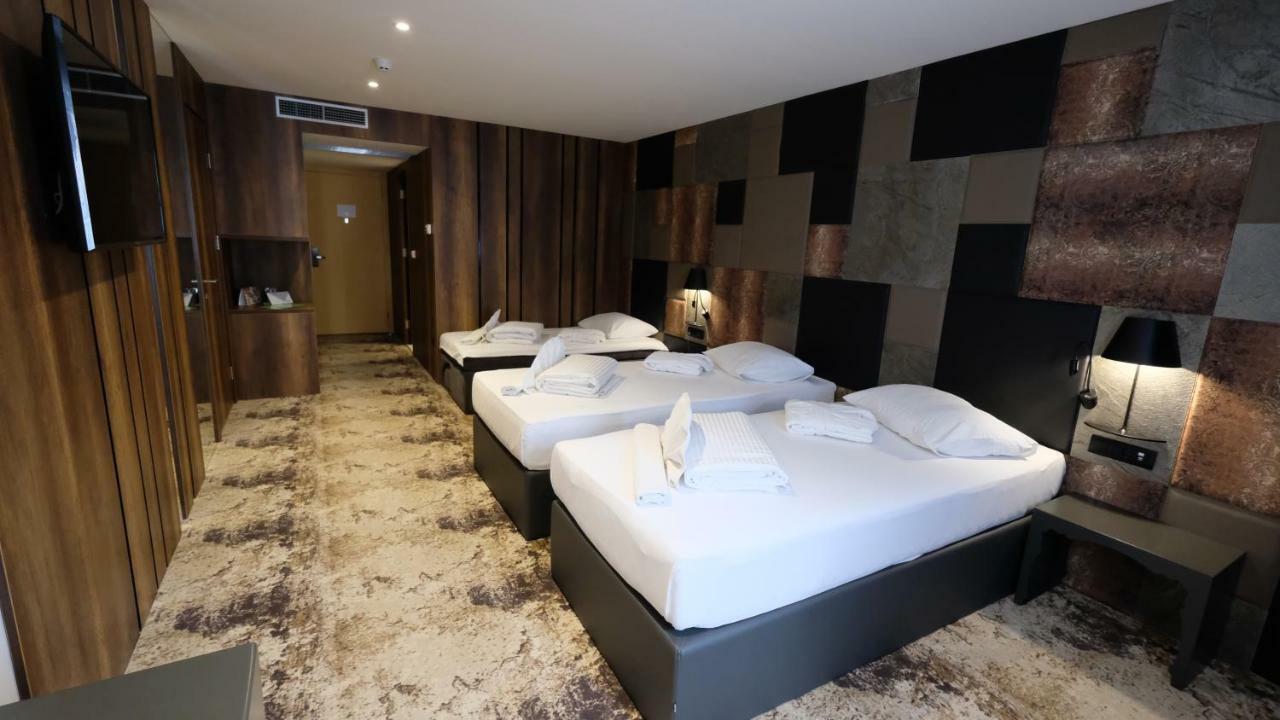 Deluxe Dreibettzimmer