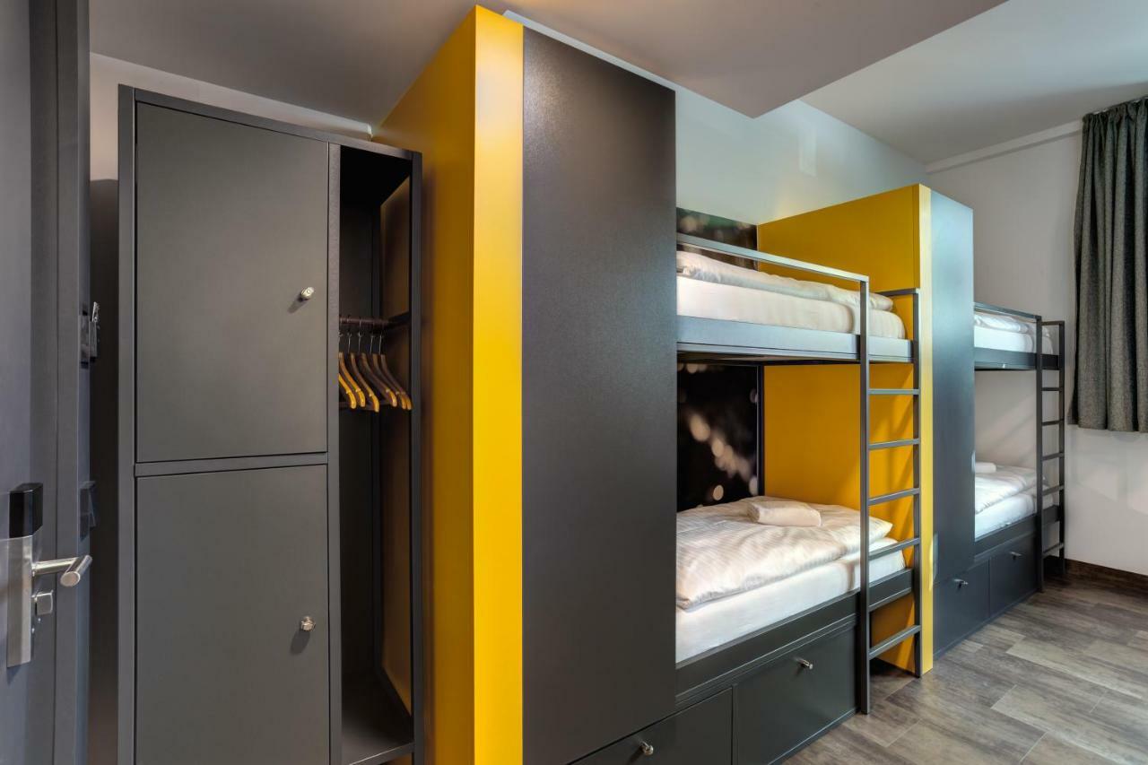 Bed 6-Bed Mixed Dormitory Room