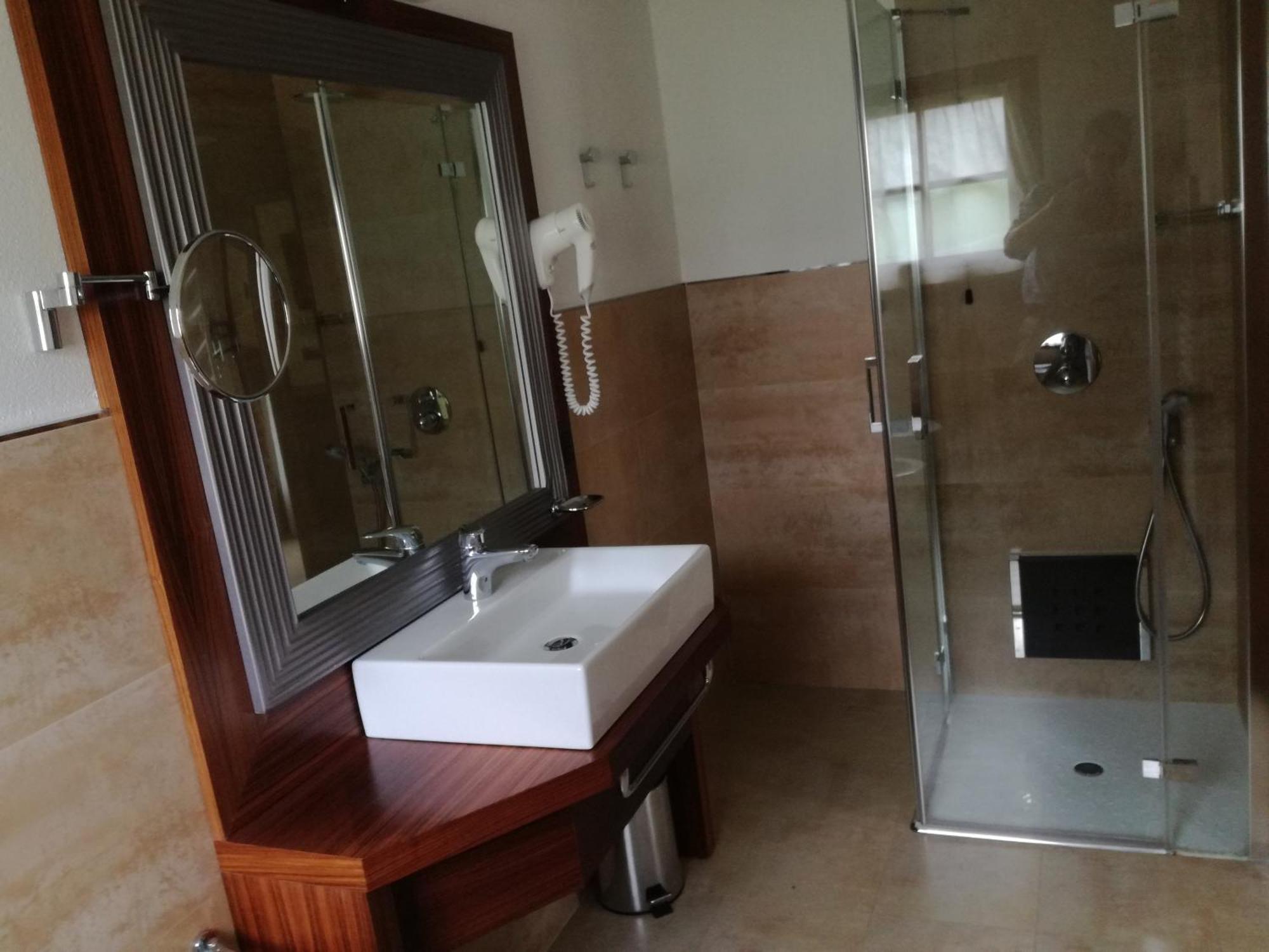 Double Room,420486741:JPEG
