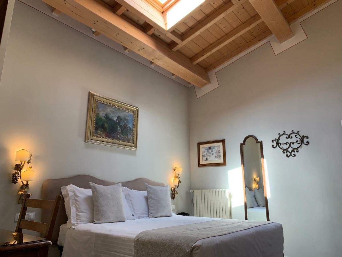 Chambre Double Supérieure - Vue sur Ville