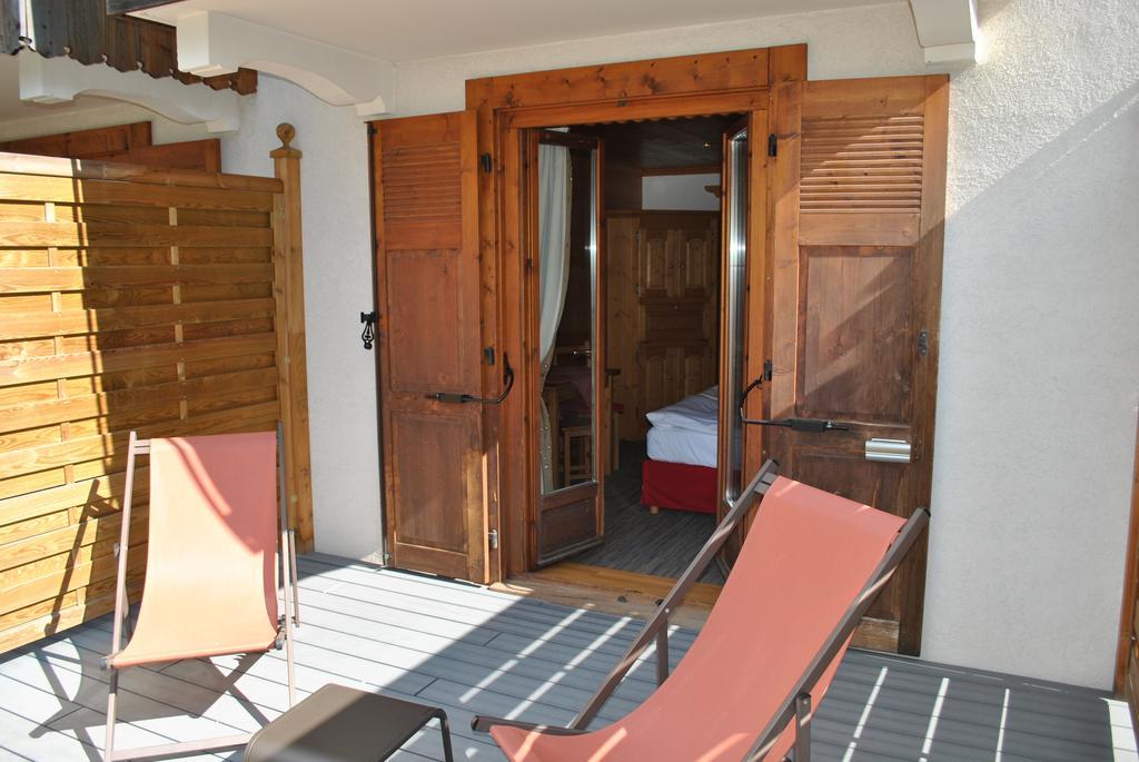 Double Room Mountain View