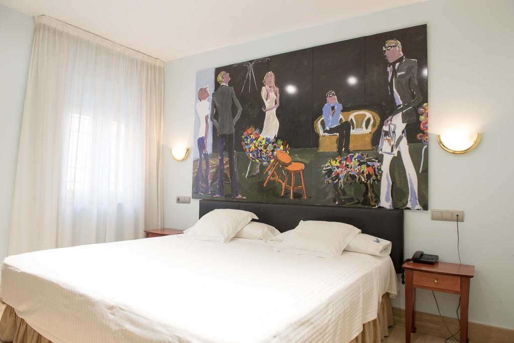 Double or Twin Room Balcony