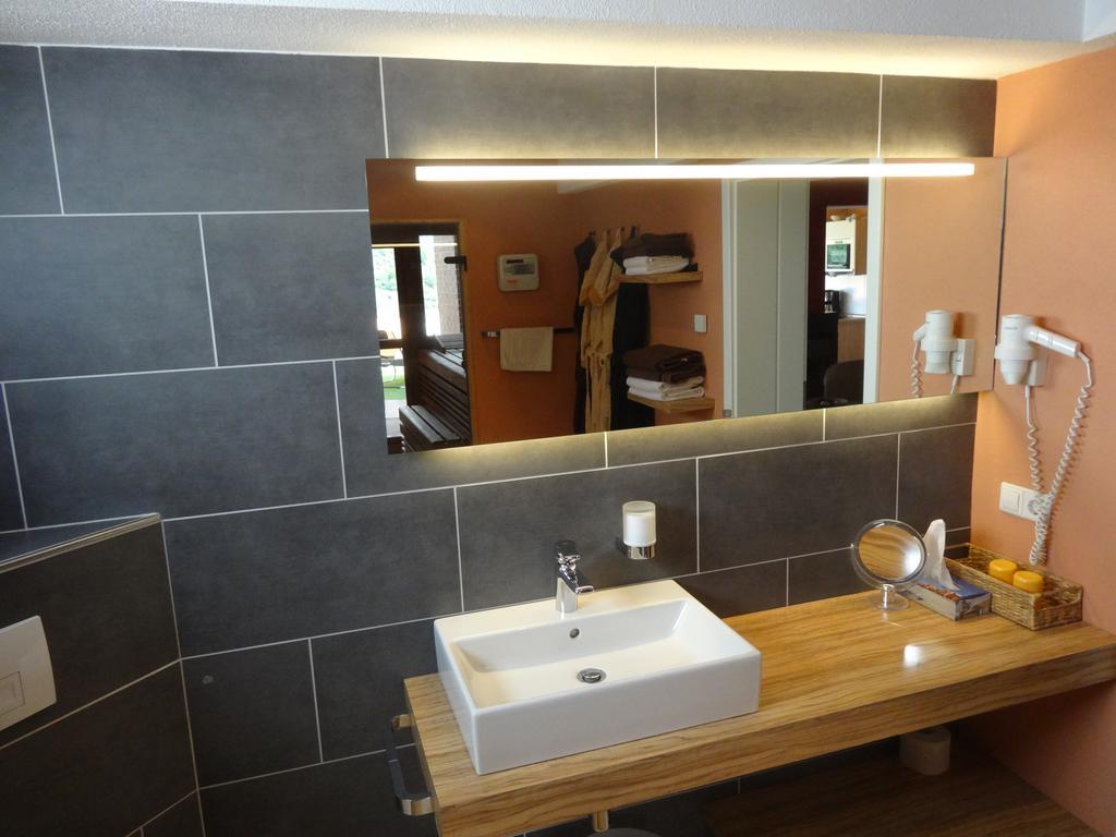 King Room Spa Bath