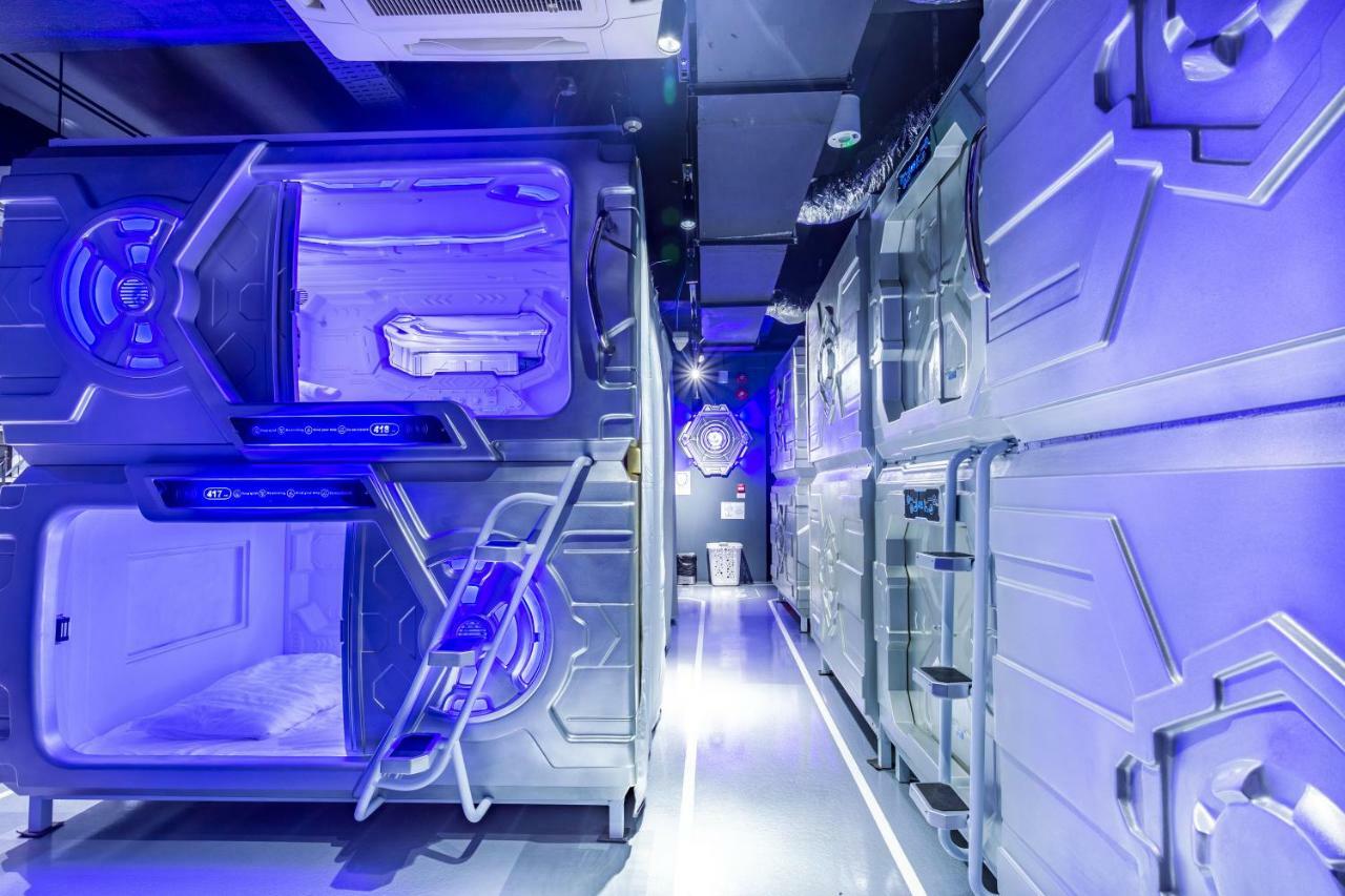 Standaard Tweepersoons Space Pod