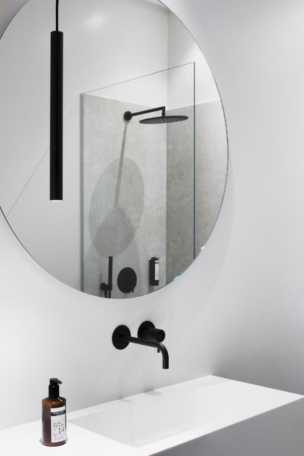 Single Room Shower