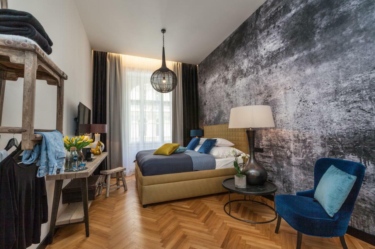 Large Double Room Annex