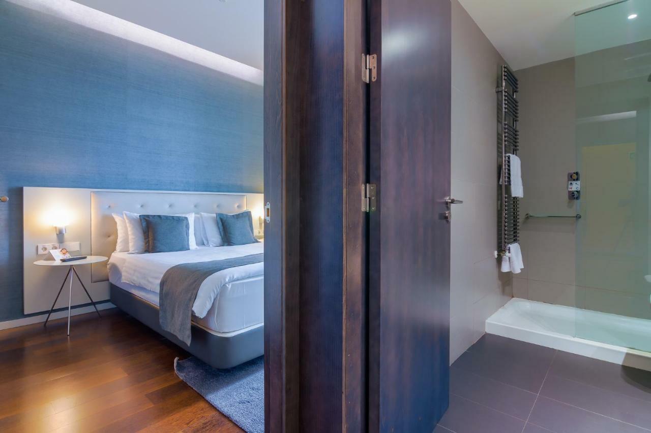 Superior Suite Queen Bed