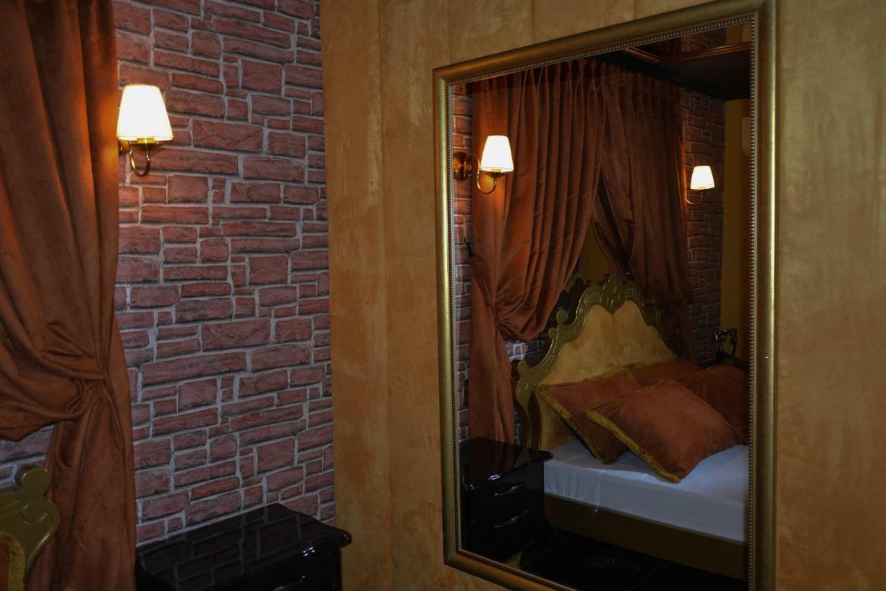 Double Room Hot Tub