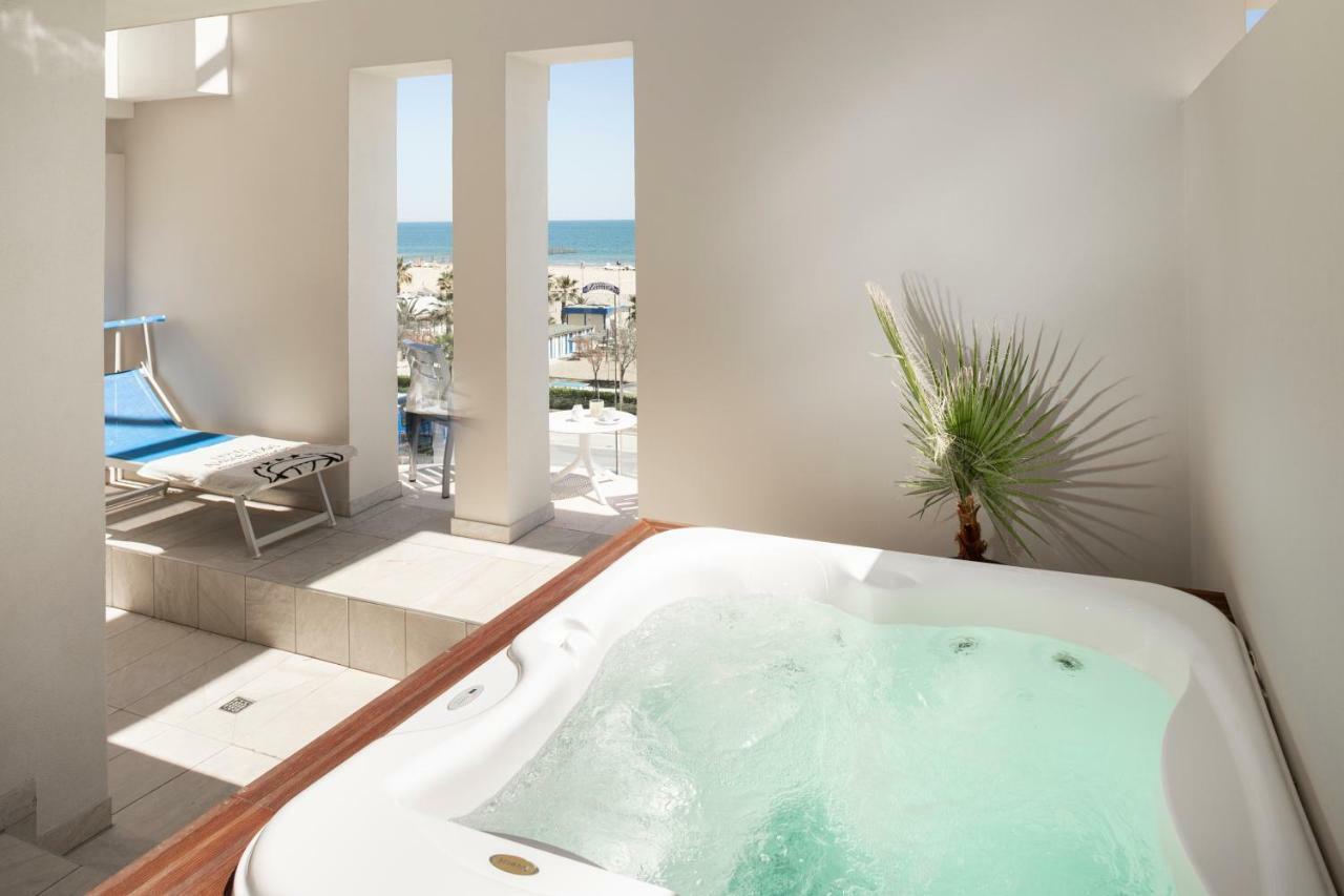 Adriatic Room external SPA bathtub