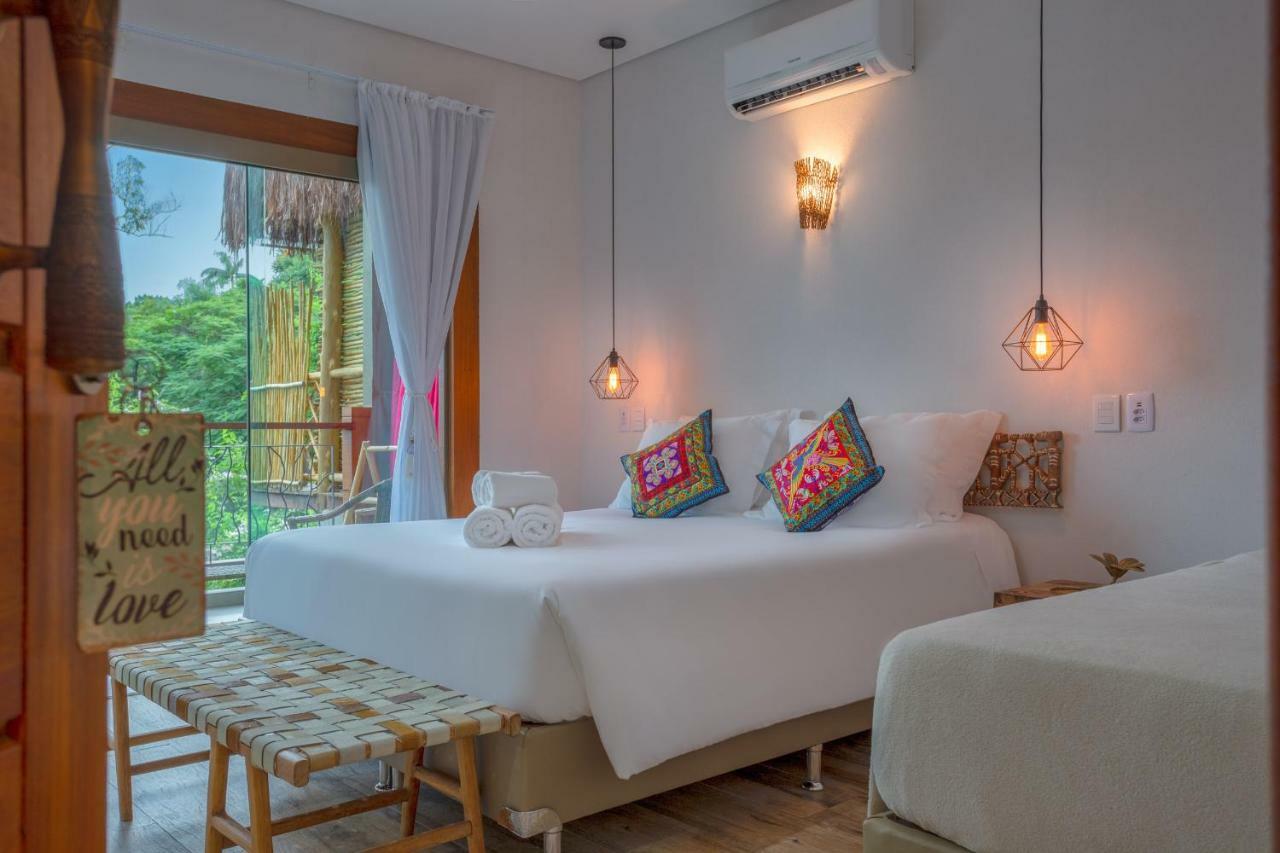 Luxo Triplo com Hidromassagem Externa