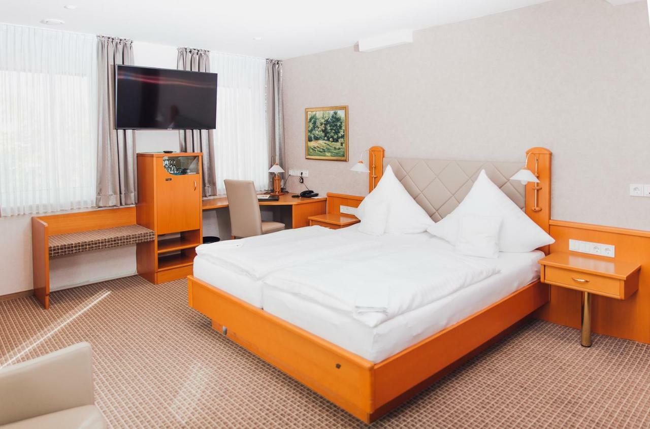 Large Double Room
