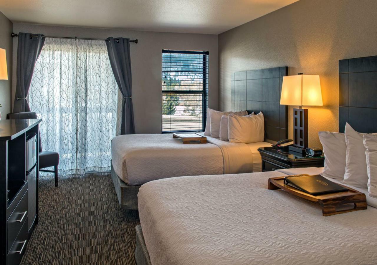 Double Room Mountain View