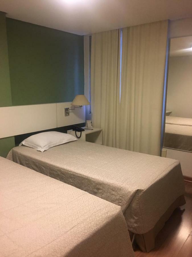 Quarto Standard com 2 Camas de Solteiro