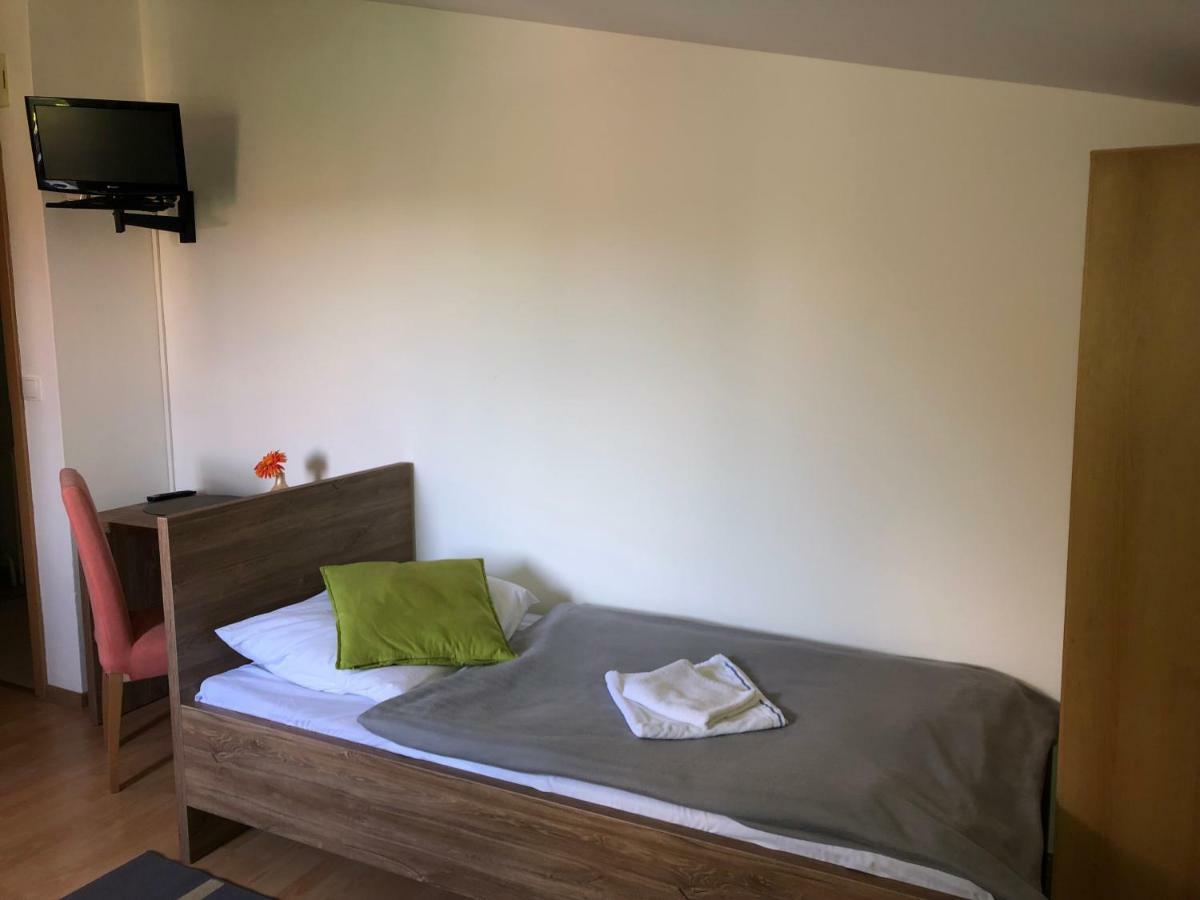 Economy Twin Room