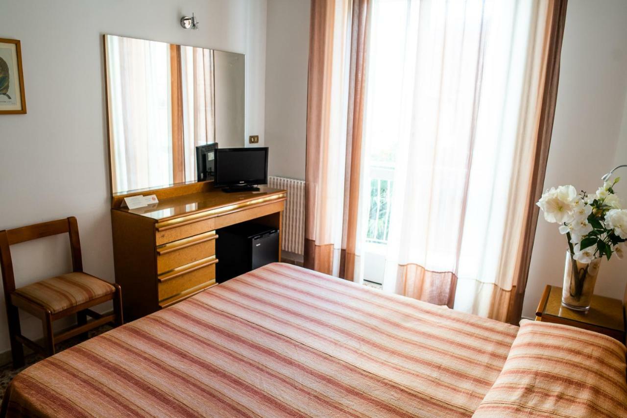 Double Room Partial Sea View