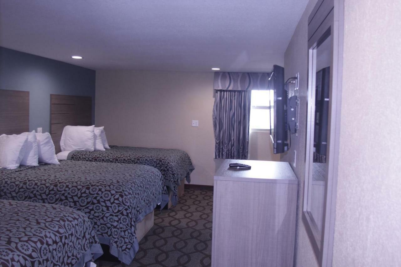 Basic Triple Room