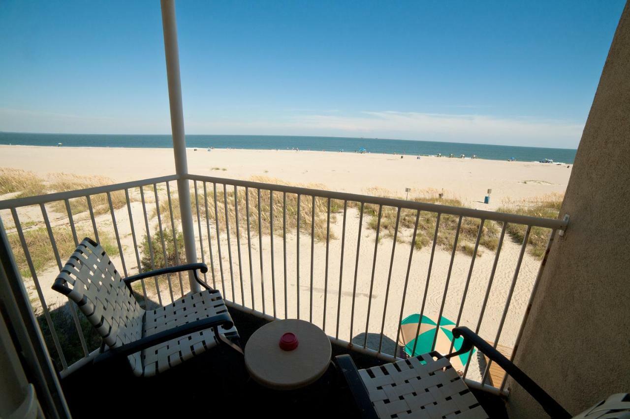 Deluxe King Room Ocean Front View