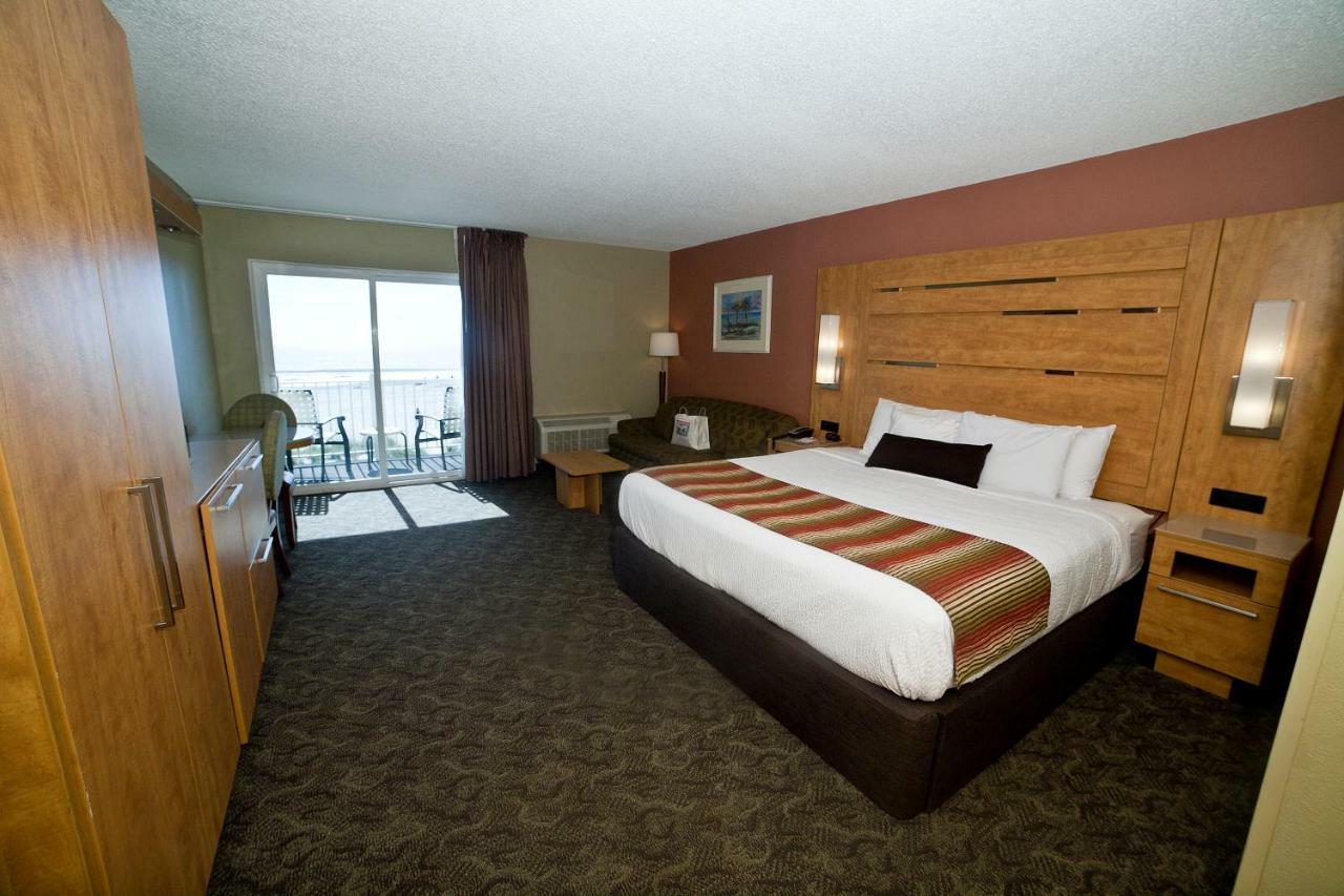 Deluxe King Room Ocean Front View