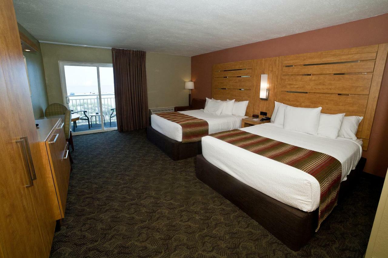 Deluxe Queen Room Two Queen Beds Ocean Front