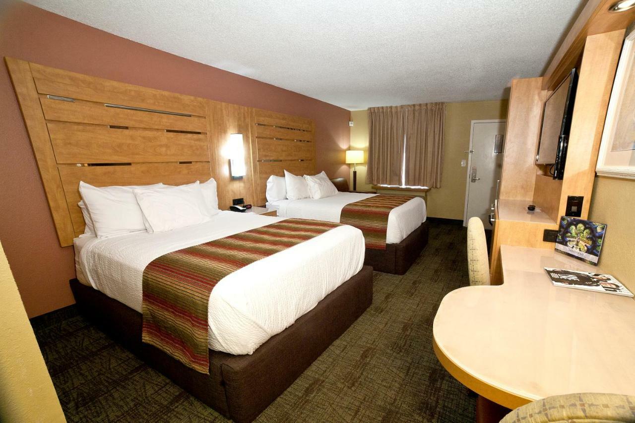 Queen Room Two Queen Beds