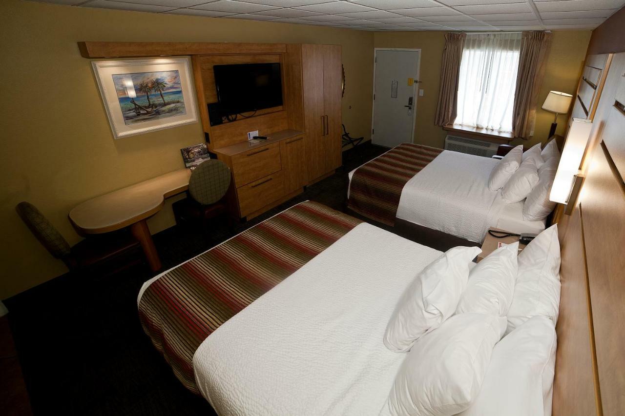 Queen Room Two Queen Beds
