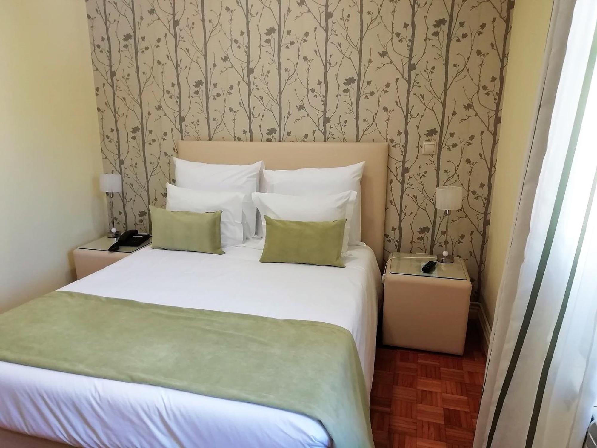 Double Room,805832466:JPEG