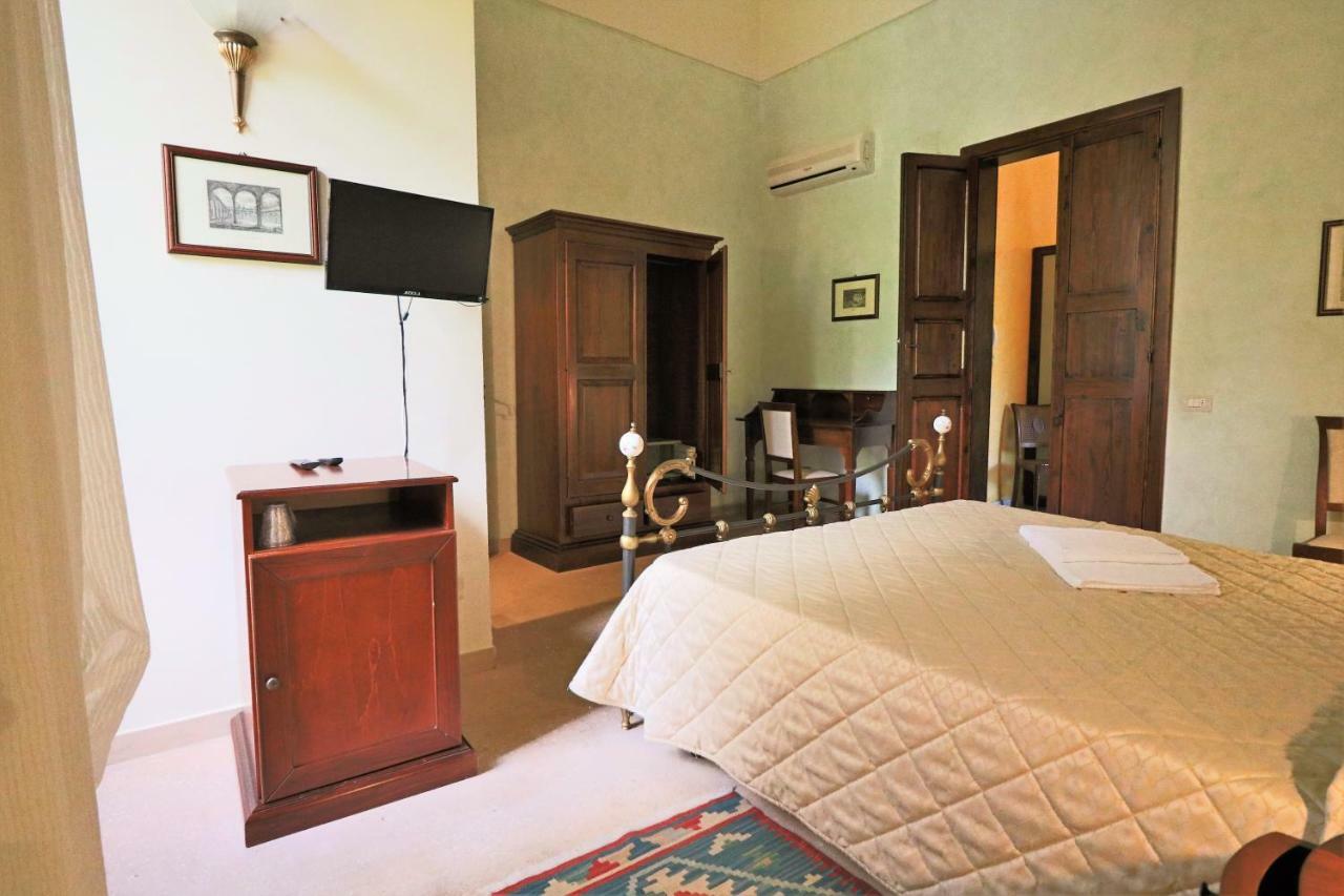 Deluxe Double Room Garden View