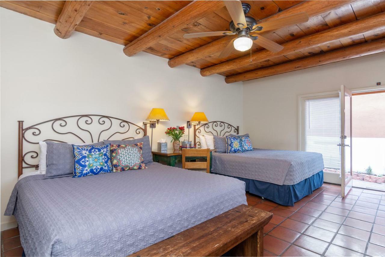 Queen Room with Two Queen Beds with Patio - Pet-Friendly