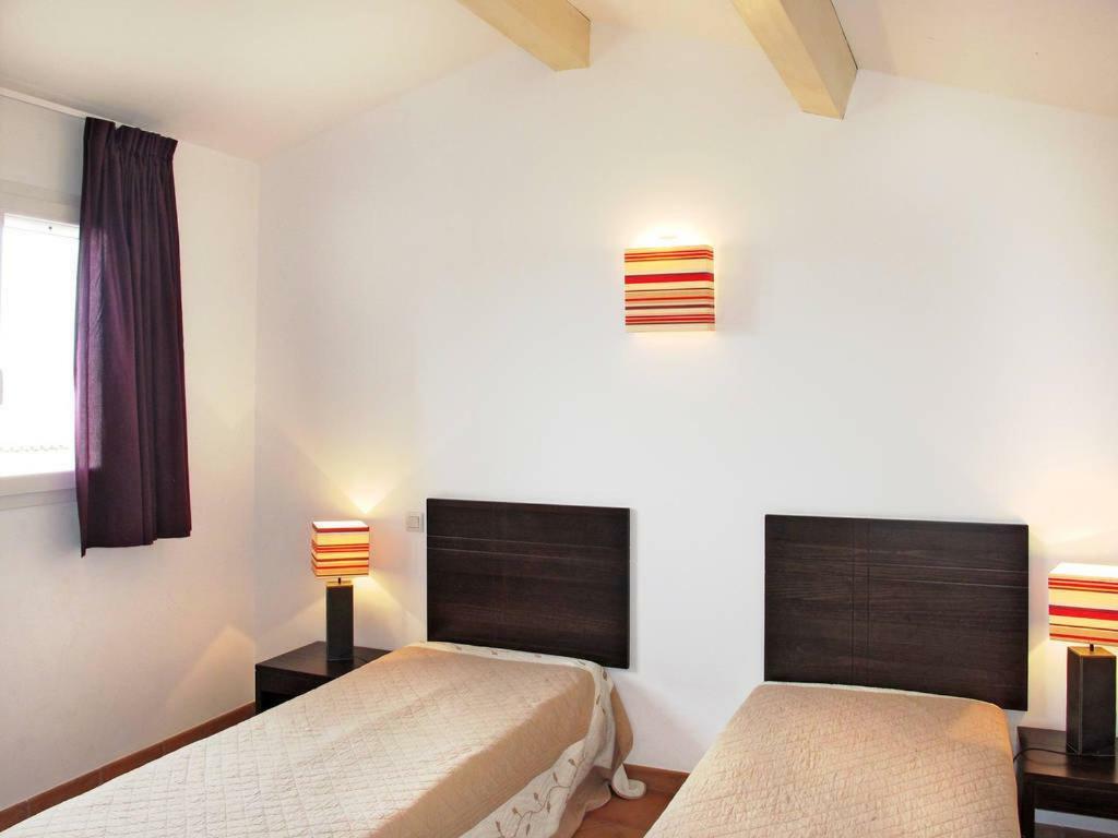 Two-Bedroom Villa Poolside