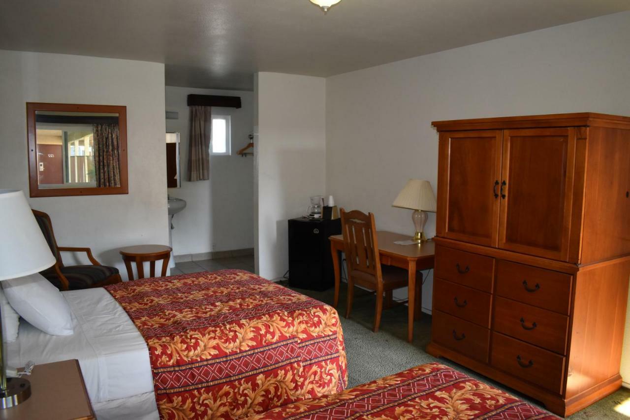 Deluxe Double Room Bath