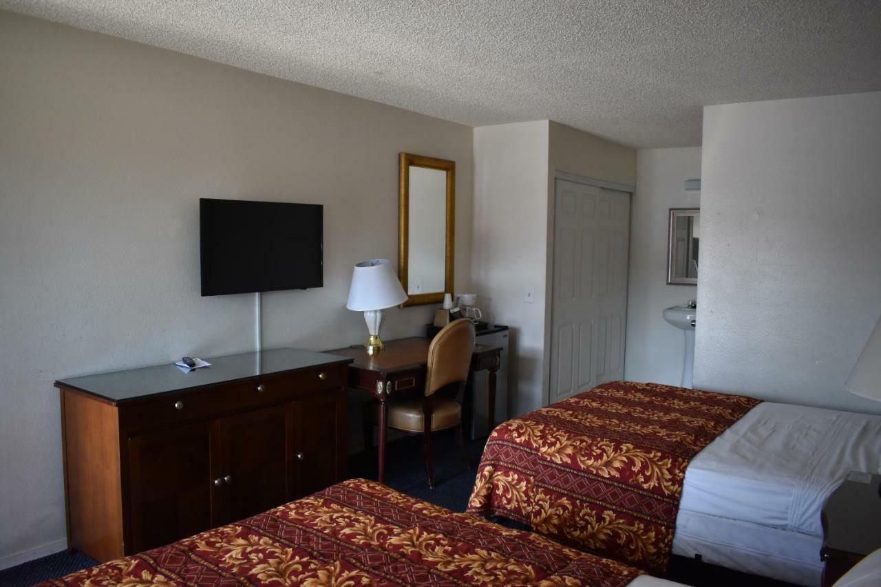 Deluxe Double Room Bath