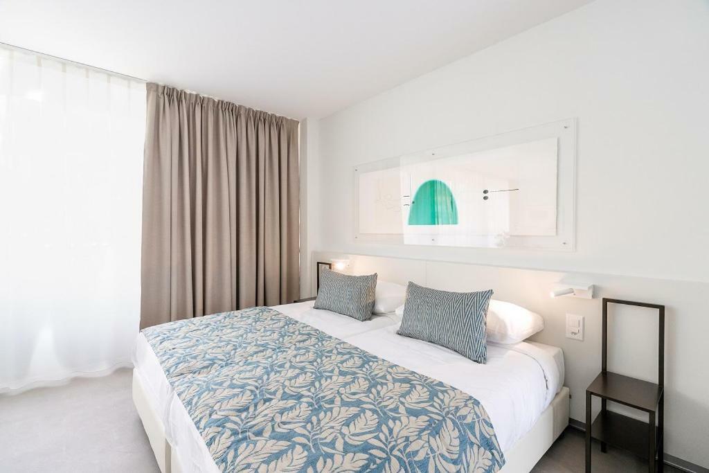Double Room Lake View Annex